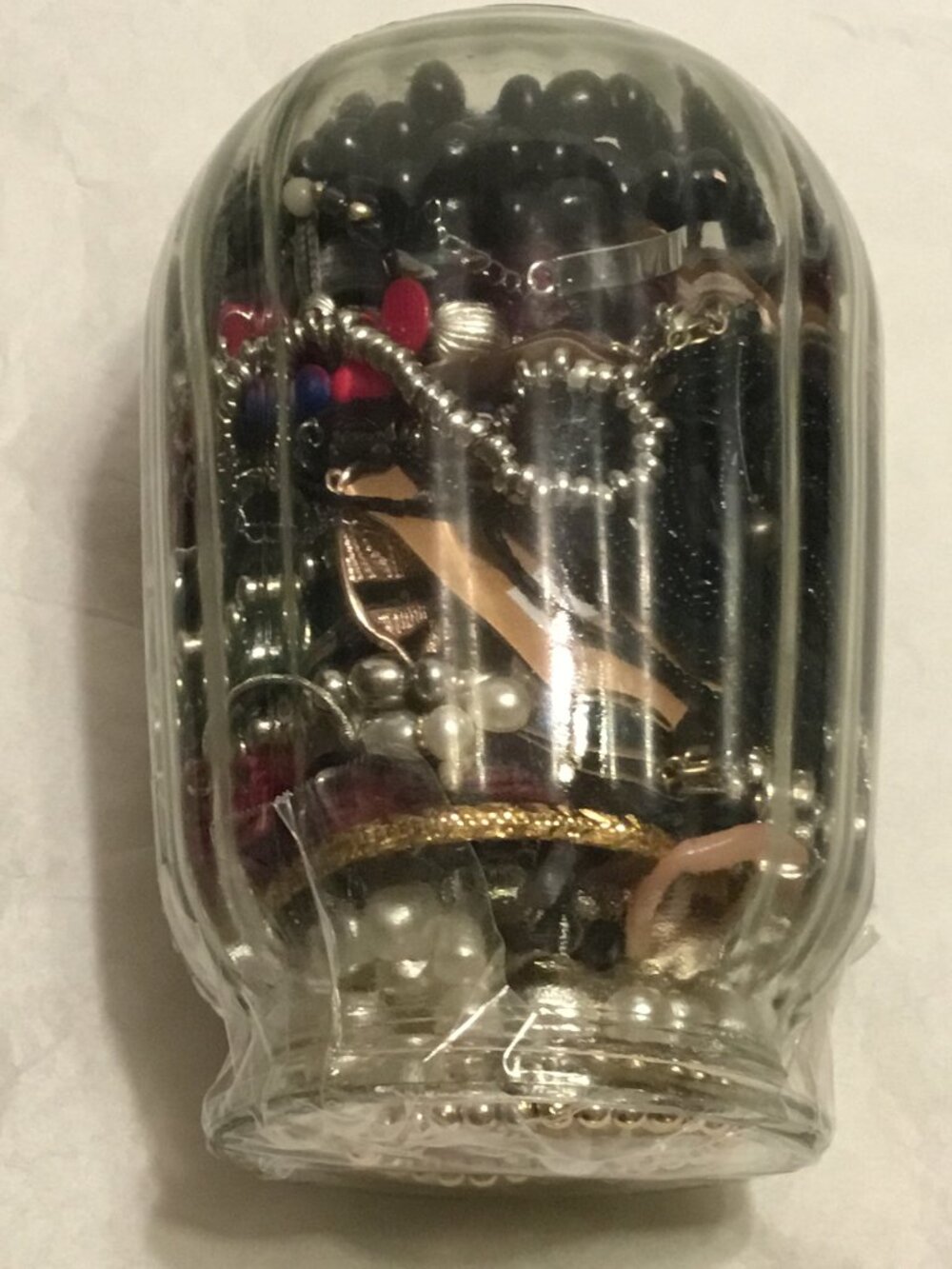 Large and heavy vase filled with lots of good, wearable or resaleable jewelry - Picture 13 of 16